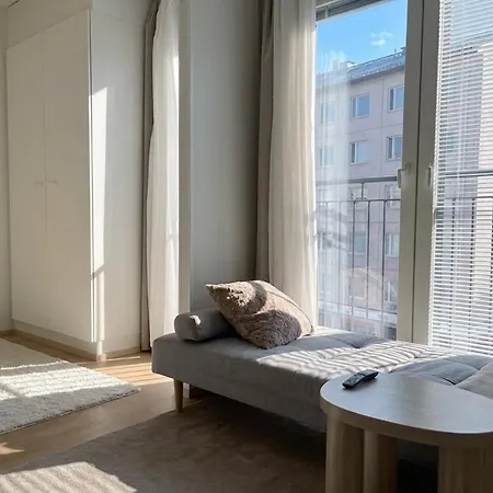 아파트 Center - Free Wifi - Queen Bed 오울루