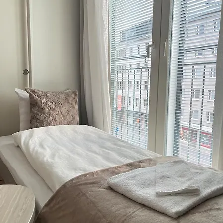 Center - Free Wifi - Queen Bed 아파트